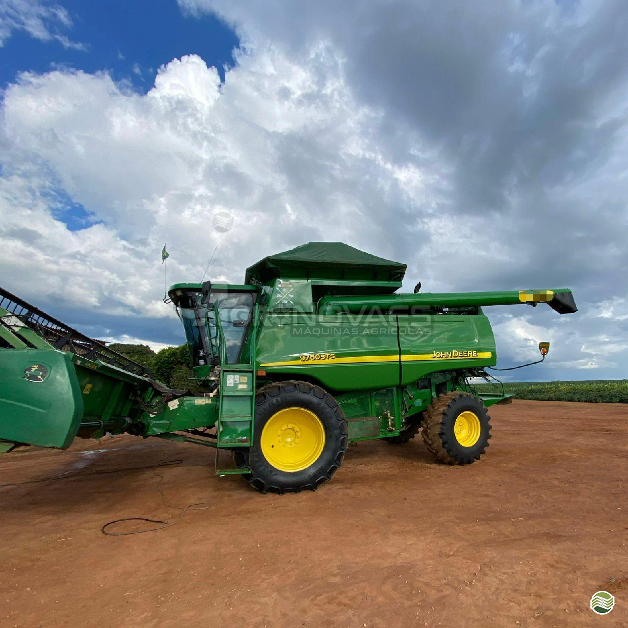 COLHEITADEIRA JOHN DEERE JOHN DEERE 9750 STS Agro Novaes Máquinas Agrícolas FERNANDOPOLIS SÃO PAULO SP